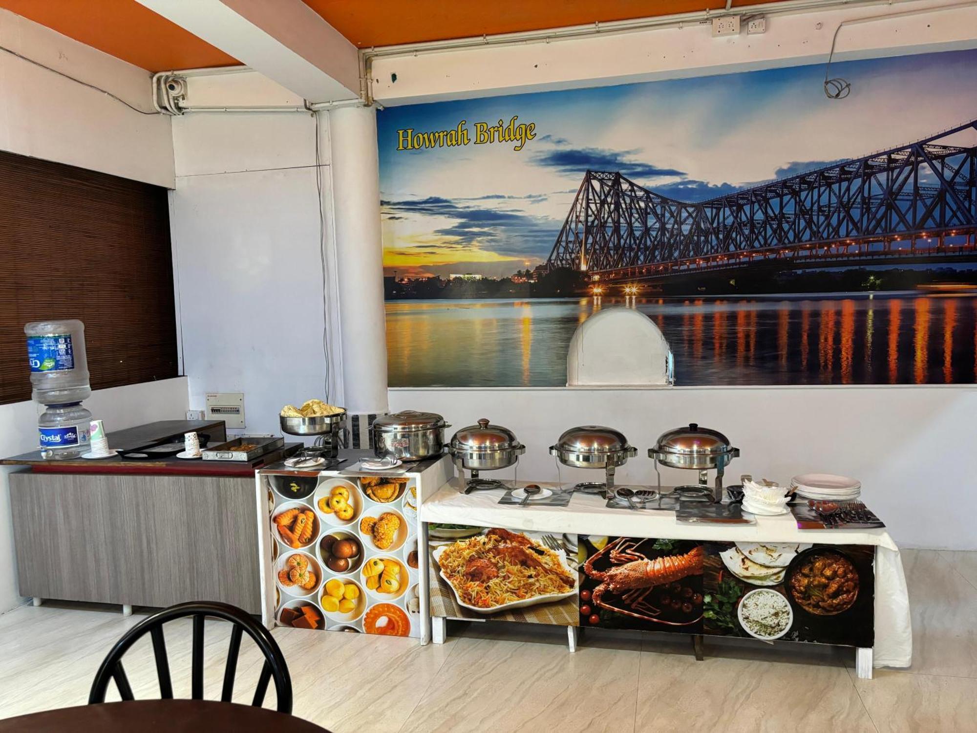 The Tamarind Tree Hotel & Restaurant Shadipur Екстер'єр фото