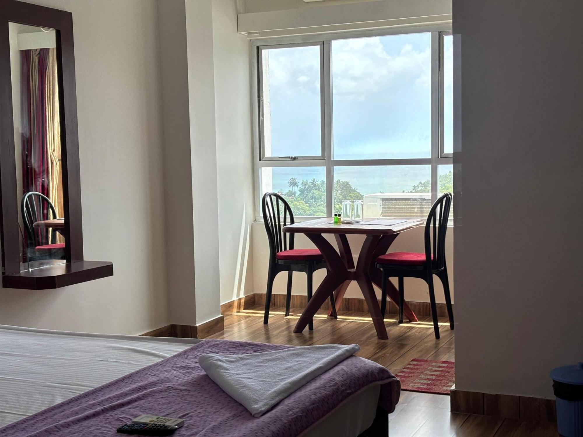 The Tamarind Tree Hotel & Restaurant Shadipur Екстер'єр фото