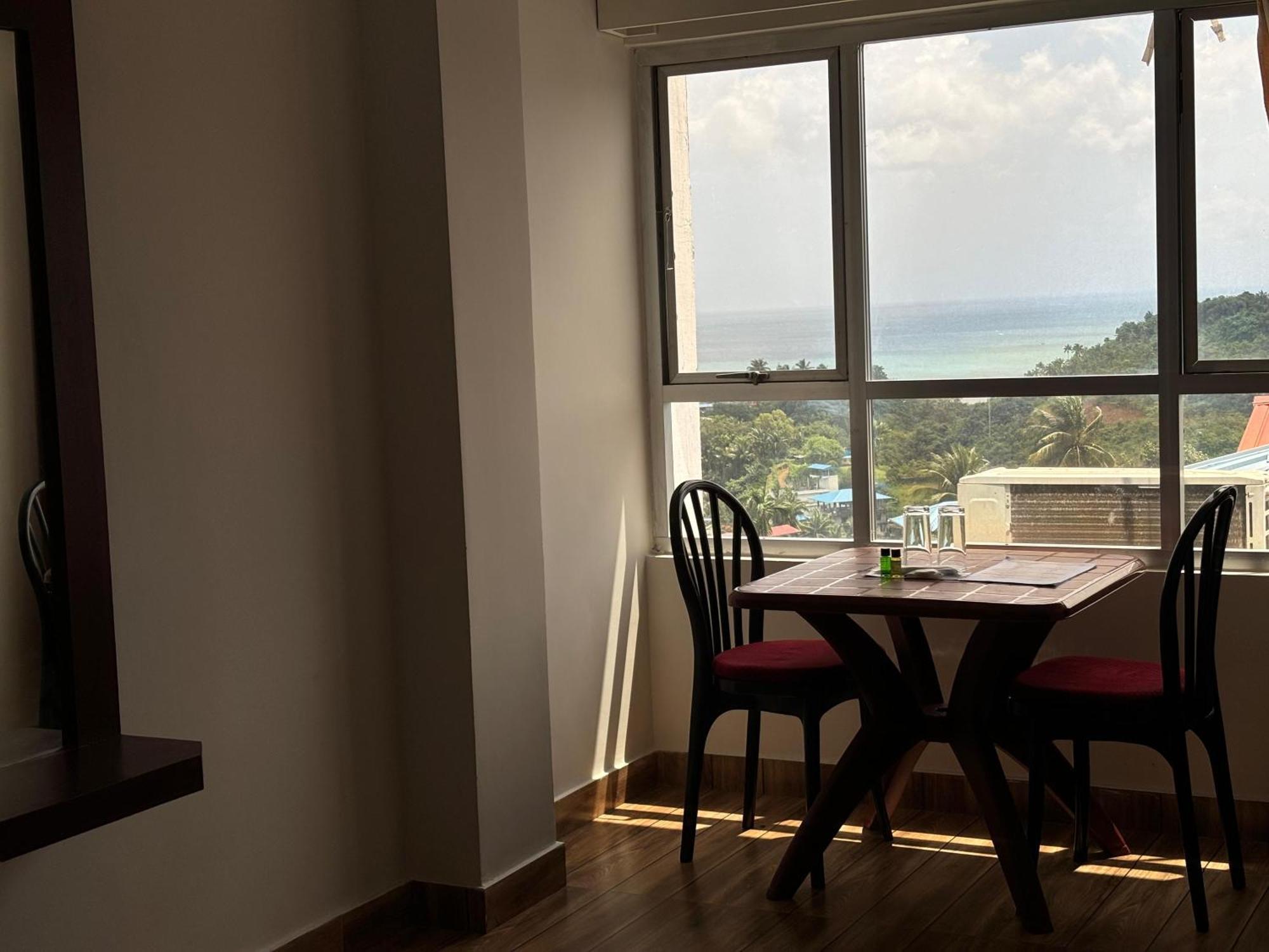 The Tamarind Tree Hotel & Restaurant Shadipur Екстер'єр фото